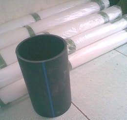 PE管材(黑色蓝条)